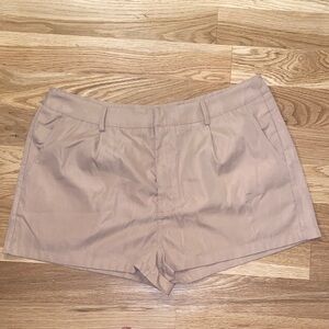 Amazon Essentials Women's Beige Shorts